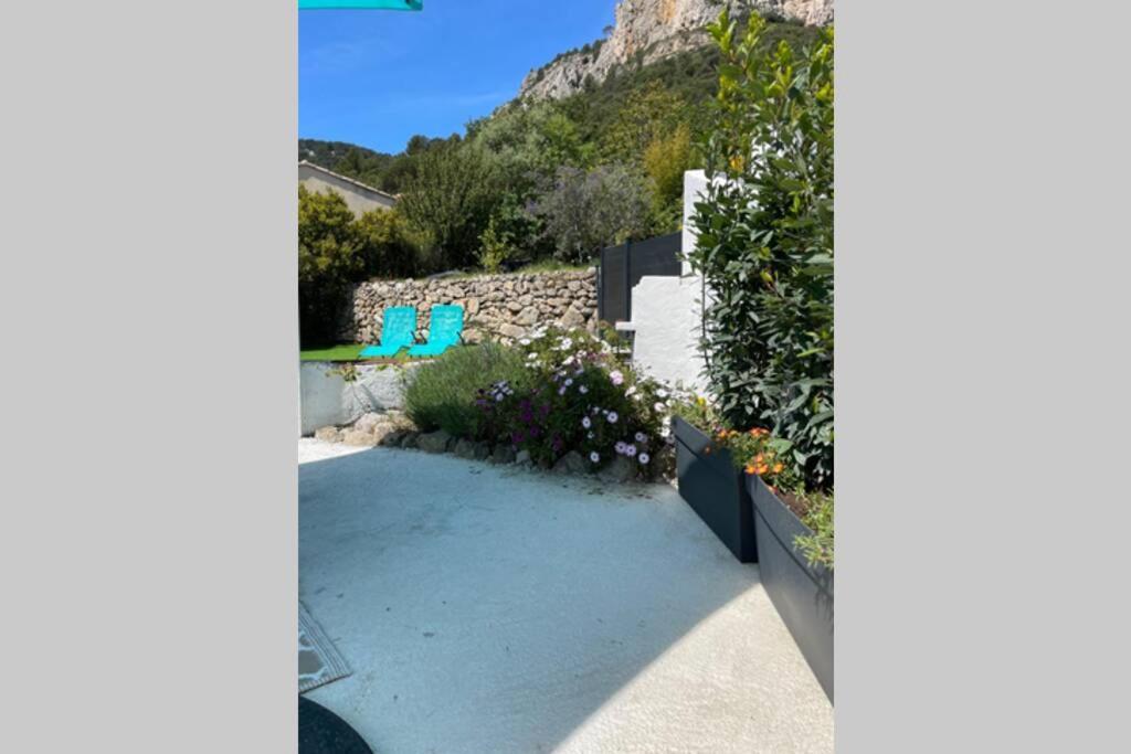 Maison Avec Jardin, Parking Entre Mer Et Montagne Villa Le Revest-le-Eaux Bagian luar foto