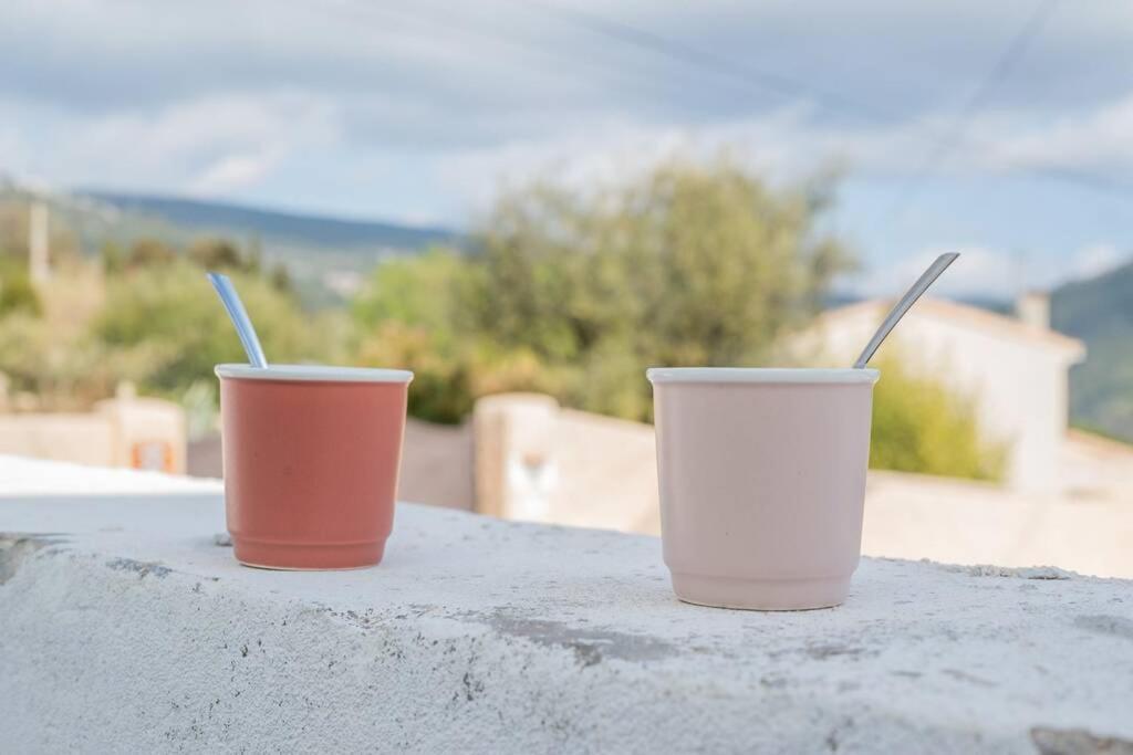 Maison Avec Jardin, Parking Entre Mer Et Montagne Villa Le Revest-le-Eaux Bagian luar foto